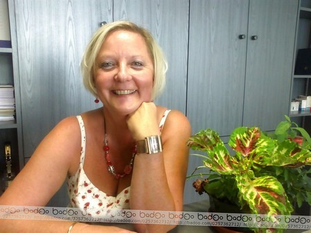 elle masse sa copine salope